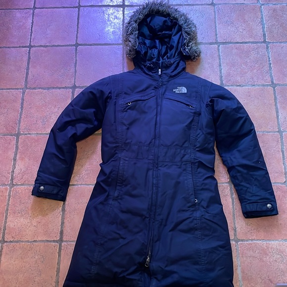 The North Face Parka Puffer Jacket - Picture 2 of 11